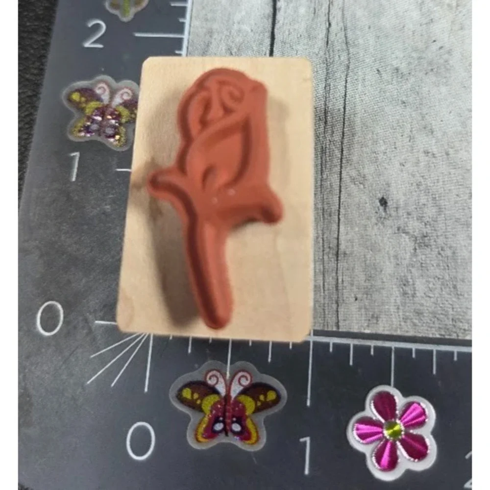 PSX Designs Single Flower Rose B2271 1997 Rubber Stamp Wood #A60